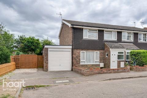 8 Campion Way, Witham, CM8 2XD
