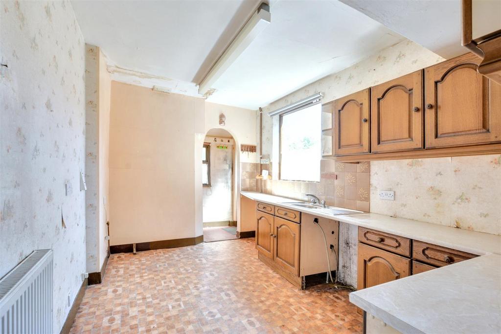 Kitchen 1.jpeg