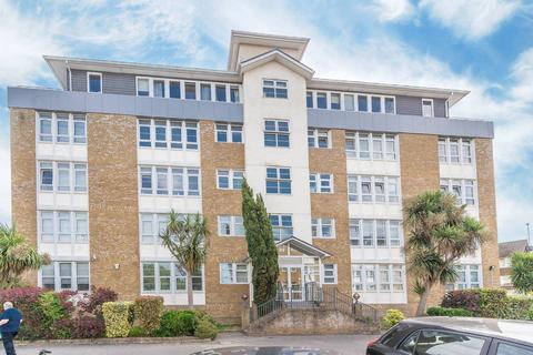 3 bedroom flat to rent, Warren Fields, Stanmore, HA7