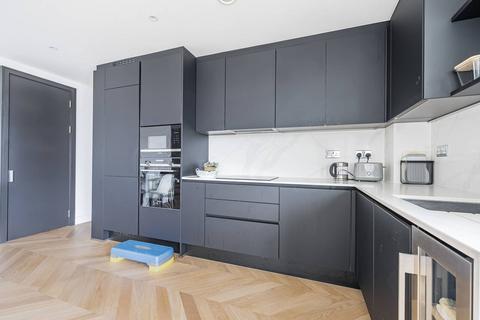 2 bedroom flat for sale, Hennessey Apartments, Woolwich Riverside, Woolwich, SE18
