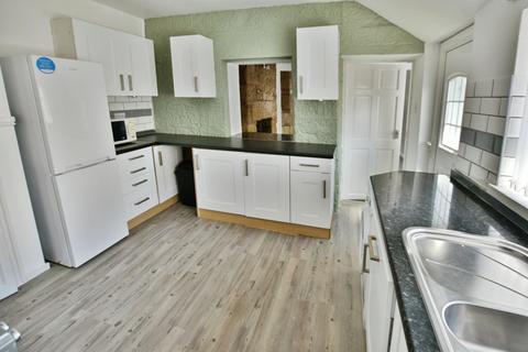 2 bedroom terraced house for sale, Park Road, Coedpoeth, LL11