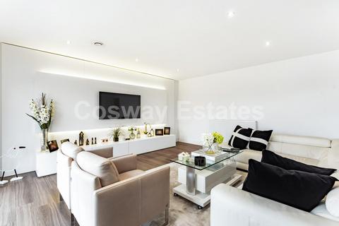 2 bedroom flat for sale, Randolph Court, Mill Hill, NW7