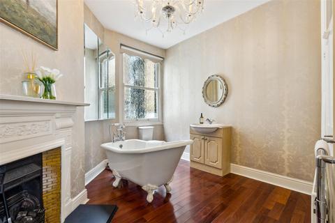 3 bedroom flat for sale, Auriol Mansions, Edith Road, London, W14
