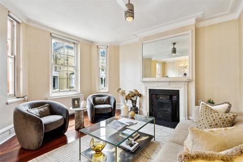 3 bedroom flat for sale, Auriol Mansions, Edith Road, London, W14