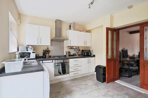 24 Ashbourne Avenue, Middleton, Manchester, M24 2NZ