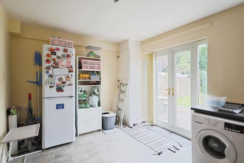 24 Ashbourne Avenue, Middleton, Manchester, M24 2NZ