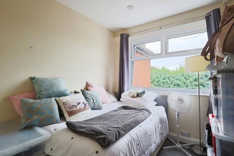 24 Ashbourne Avenue, Middleton, Manchester, M24 2NZ
