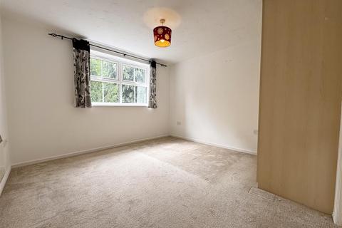 undefined, Hurworth Avenue, Slough SL3