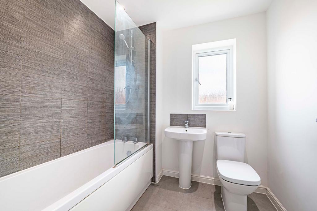 Main Bathroom