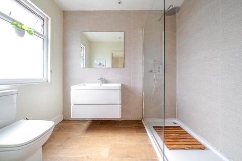 4 Gunton Road, London, SW17 9EL