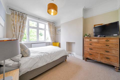 4 Gunton Road, London, SW17 9EL
