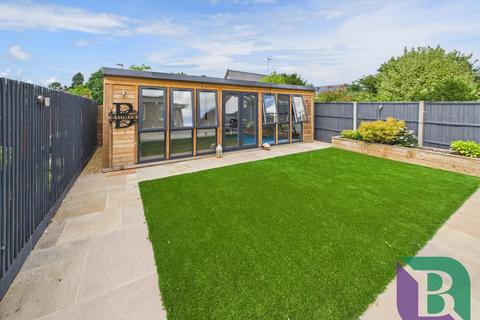 3 bedroom detached house for sale, Vicarage Street, Milton Keynes MK17