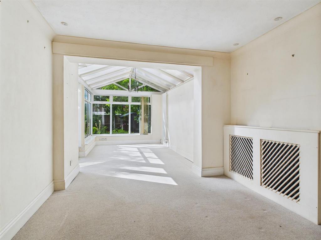 Dining Room/Conservatory