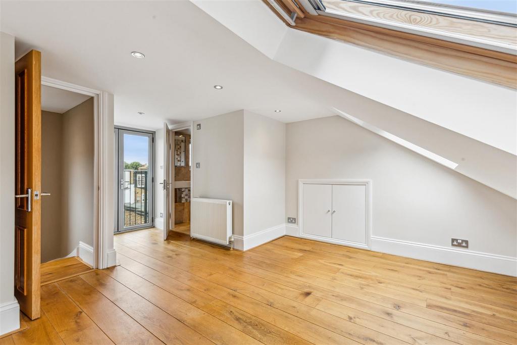 Fraser Street, W4 - FOR SALE