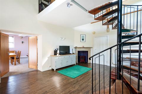 4 bedroom cottage for sale, Church Street, Burton Latimer, Kettering, Northamptonshire, NN15