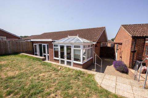 2 bedroom bungalow for sale, Hefford Road, East Cowes, Isle of Wight