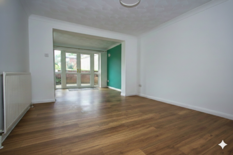 2 bedroom bungalow for sale, Hefford Road, East Cowes, Isle of Wight