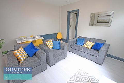 2 bedroom terraced house to rent, Bellshaw Street Bradford, West Yorkshire, BD8