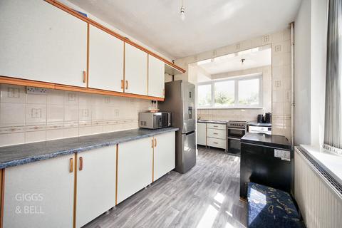 undefined, Leagrave Road, Luton, Bedfordshire, LU3