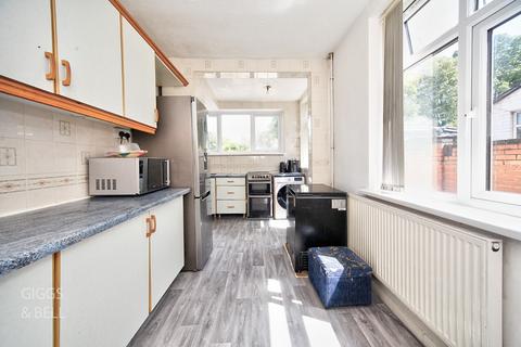 undefined, Leagrave Road, Luton, Bedfordshire, LU3