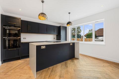 4 bedroom semi-detached house for sale, The Street, takeley CM22