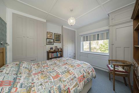 undefined, Anlaby Road, Teddington TW11