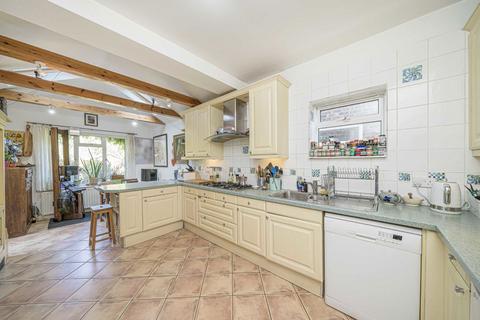 undefined, Anlaby Road, Teddington TW11