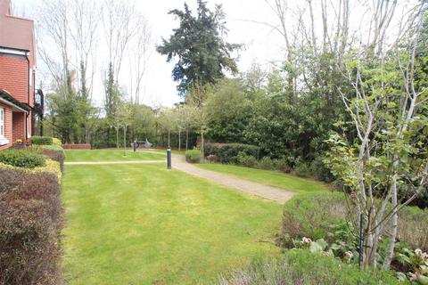 undefined, Hempstead Road, Bovingdon, HP3