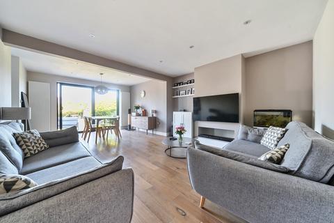 21 Bakewell Close, Luton, LU4 0DQ