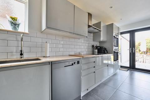 21 Bakewell Close, Luton, LU4 0DQ