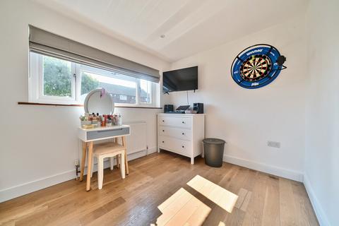 21 Bakewell Close, Luton, LU4 0DQ