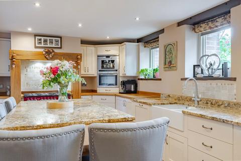 9 bedroom barn for sale, Common Lane, Thorpe Market
