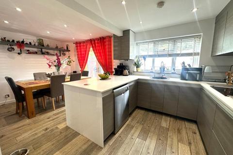 9 Vantage Meadow, Northampton, NN3 5EJ
