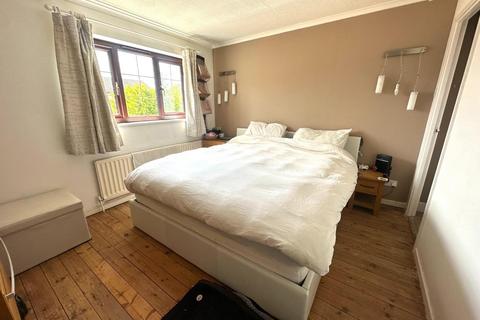 9 Vantage Meadow, Northampton, NN3 5EJ