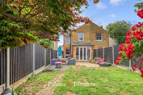 42 Rosebery Road, Chelmsford, CM2 0TU