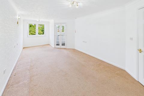 1 bedroom retirement property for sale, Farnham Close, London N20