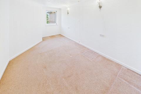 1 bedroom retirement property for sale, Farnham Close, London N20