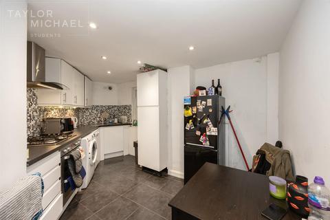 2 bedroom flat to rent, Terminus Road, Brighton
