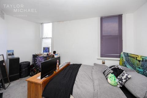 2 bedroom flat to rent, Terminus Road, Brighton