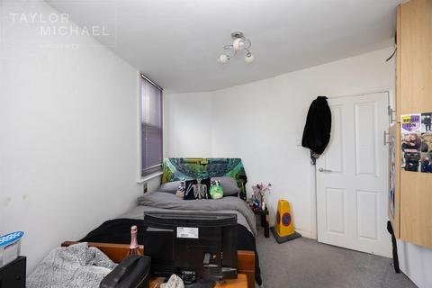 2 bedroom flat to rent, Terminus Road, Brighton