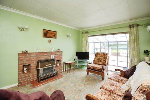 undefined, College Road, Syston, LE7