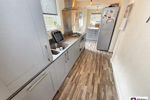 3 bedroom terraced house for sale, Burnham Drive, Leicester, LE4