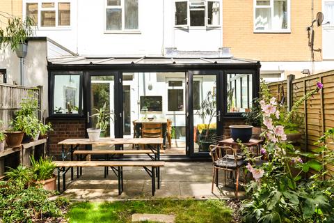 30 Stepney Green, London, E1 3JJ