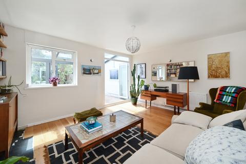 30 Stepney Green, London, E1 3JJ