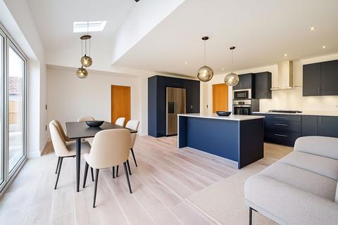 4 bedroom detached house for sale, Bridge Road, Wollaton, NG8