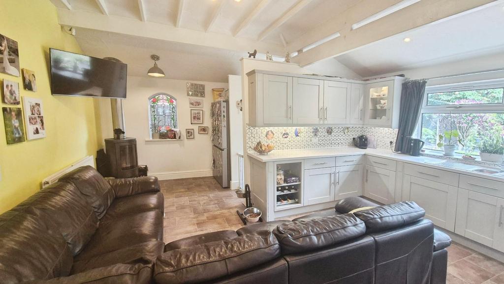 Kitchen/family room