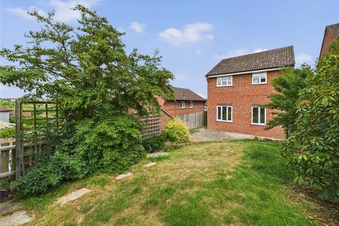 10 Burrows Close, Lawford, Manningtree, CO11 2HE