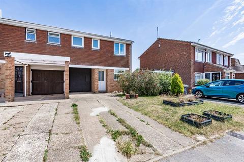 Wrentham Avenue, Herne Bay