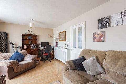 undefined, Wrentham Avenue, Herne Bay