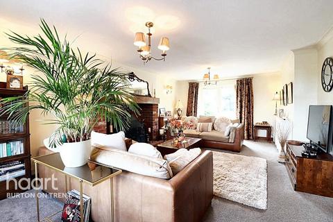 4 bedroom detached house for sale, Fauld Lane, Fauld, Tutbury, Burton-On-Trent
